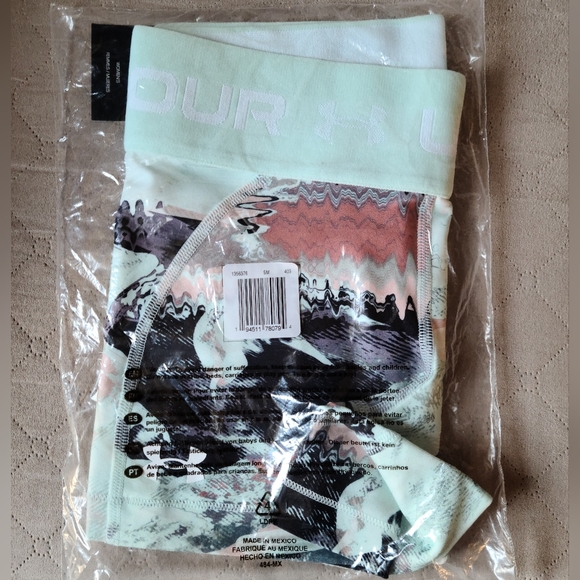 NWT Under Armour Compression Shorts - Picture 2 of 2